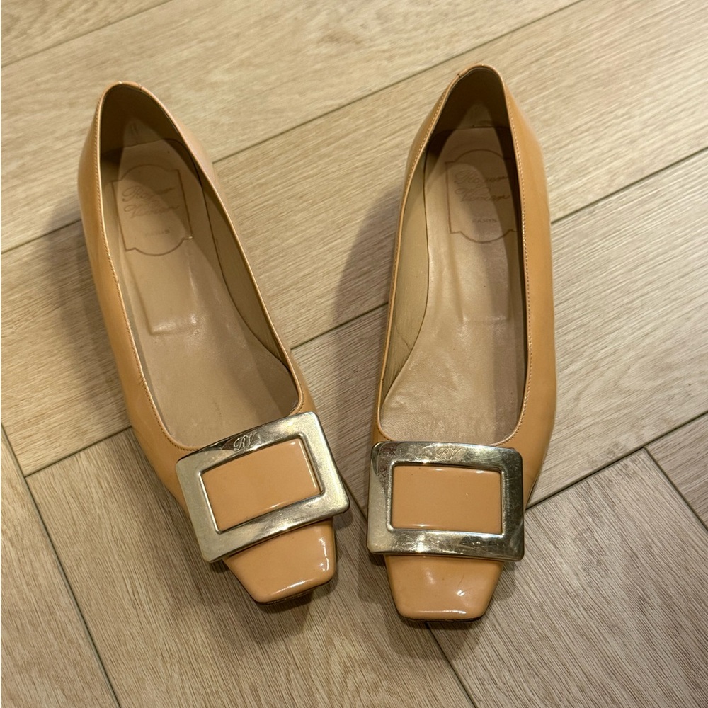 Roger Vivier Women's Shoes pink